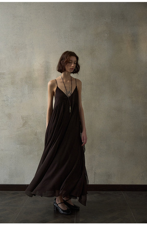 A Solid-Color, Elegant And Fashionable Irregular Tulle Backless Women Dress